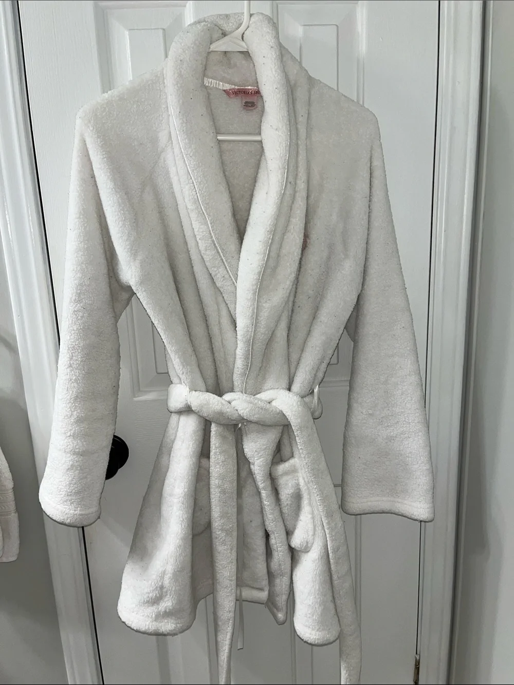 Victoria's Secret Plush White/off white Bath Robe